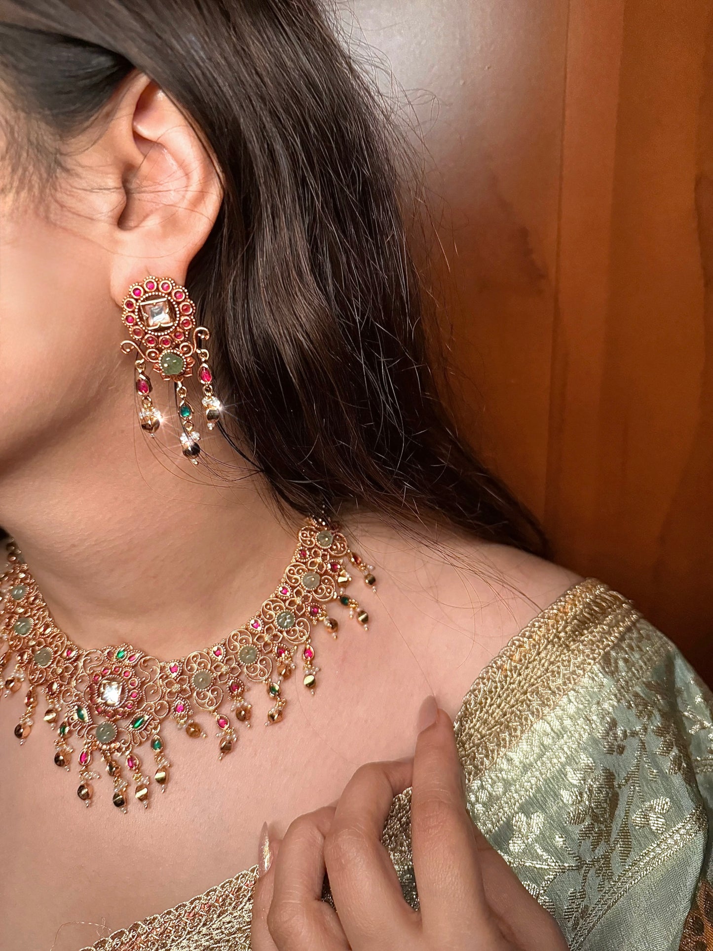 Noor Mahal Necklace Set