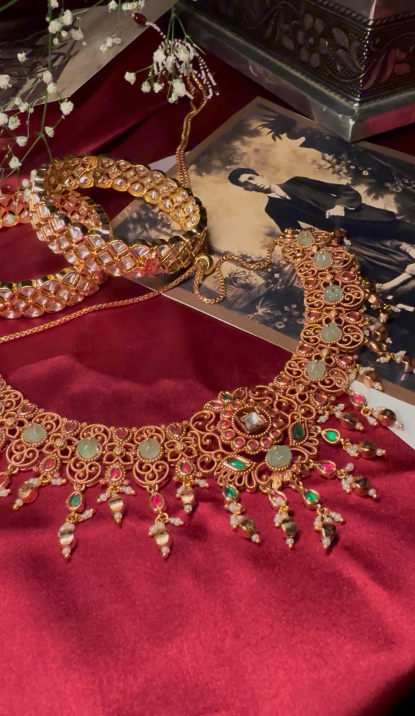 Noor Mahal Necklace Set