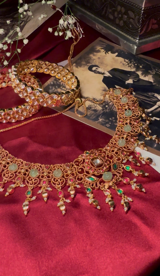Noor Mahal Necklace Set