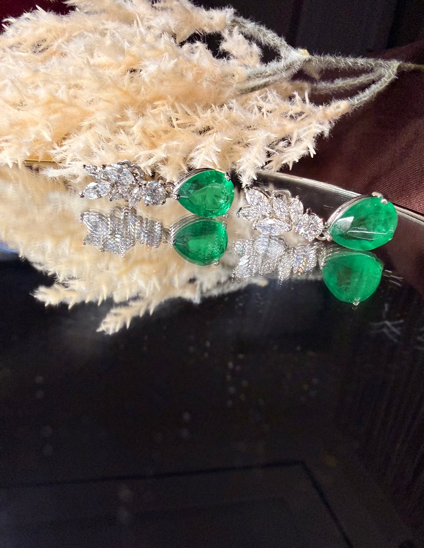 Éclat Emerald Earrings | 925 Silver